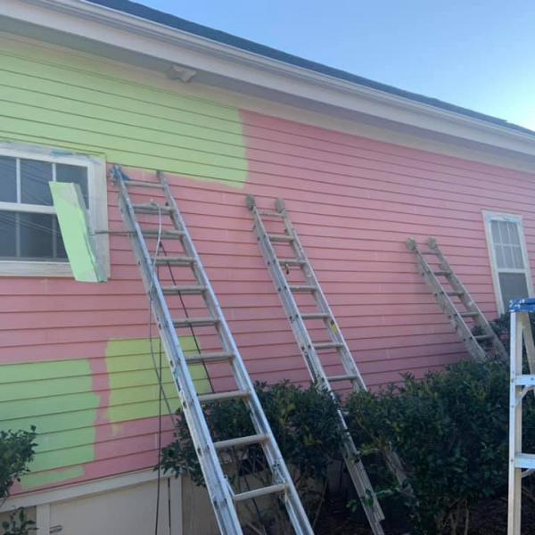 Changing the color of this house Pic1